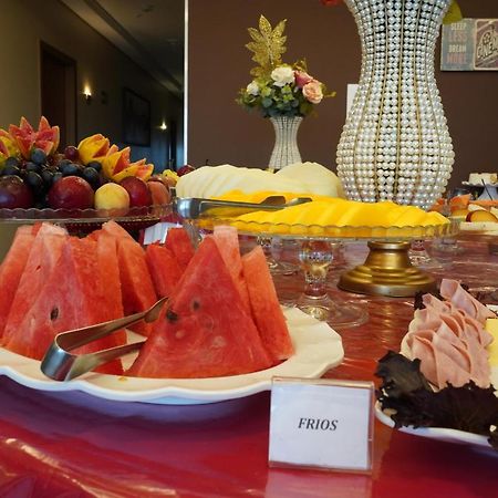 Pak Suites Hotel ルイス・エドゥアルド・マガリャンイス エクステリア 写真