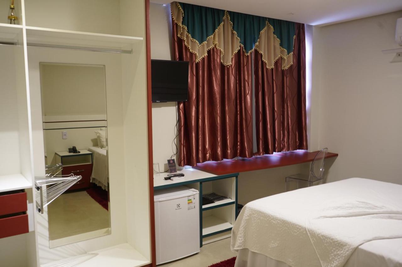 Pak Suites Hotel ルイス・エドゥアルド・マガリャンイス エクステリア 写真