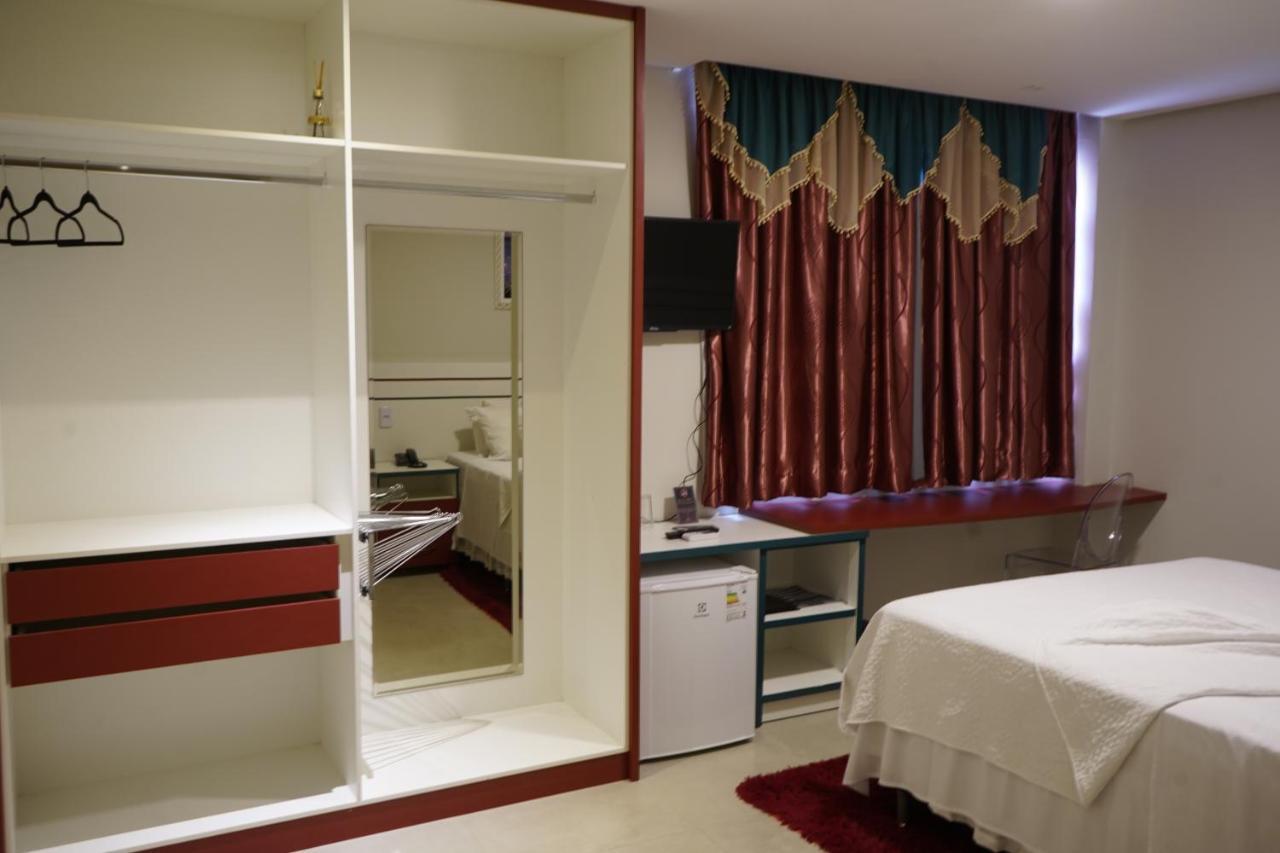 Pak Suites Hotel ルイス・エドゥアルド・マガリャンイス エクステリア 写真