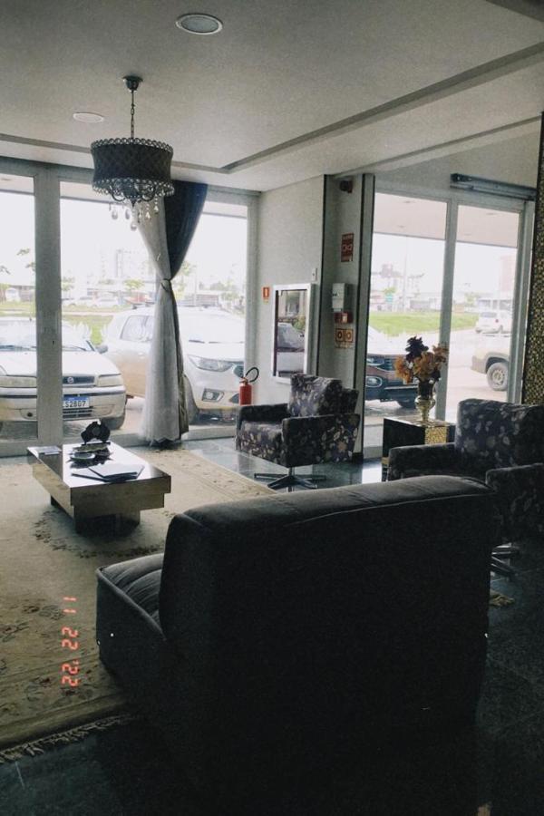 Pak Suites Hotel ルイス・エドゥアルド・マガリャンイス エクステリア 写真