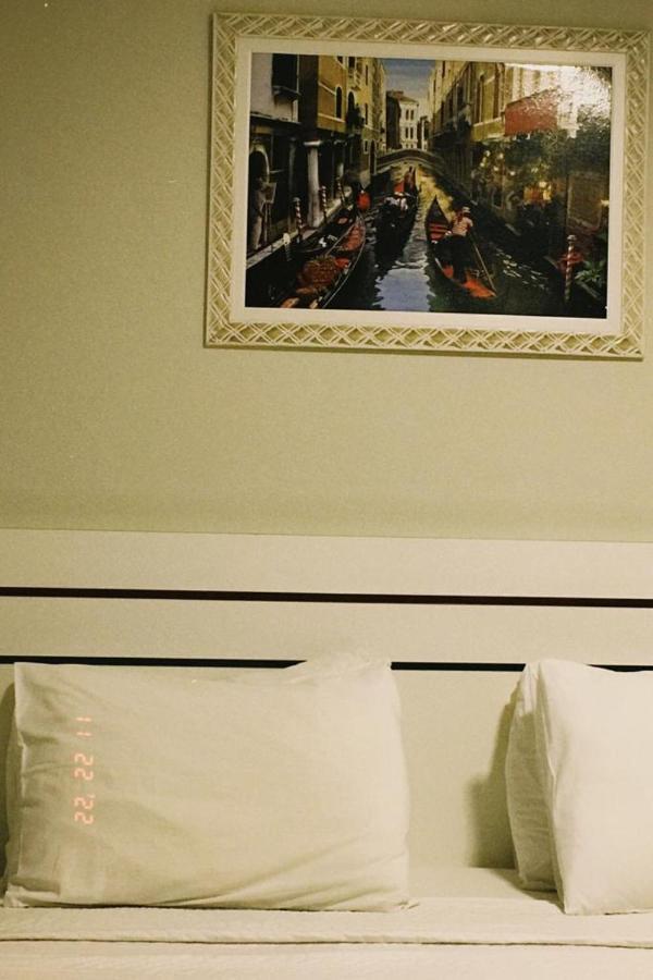 Pak Suites Hotel ルイス・エドゥアルド・マガリャンイス エクステリア 写真