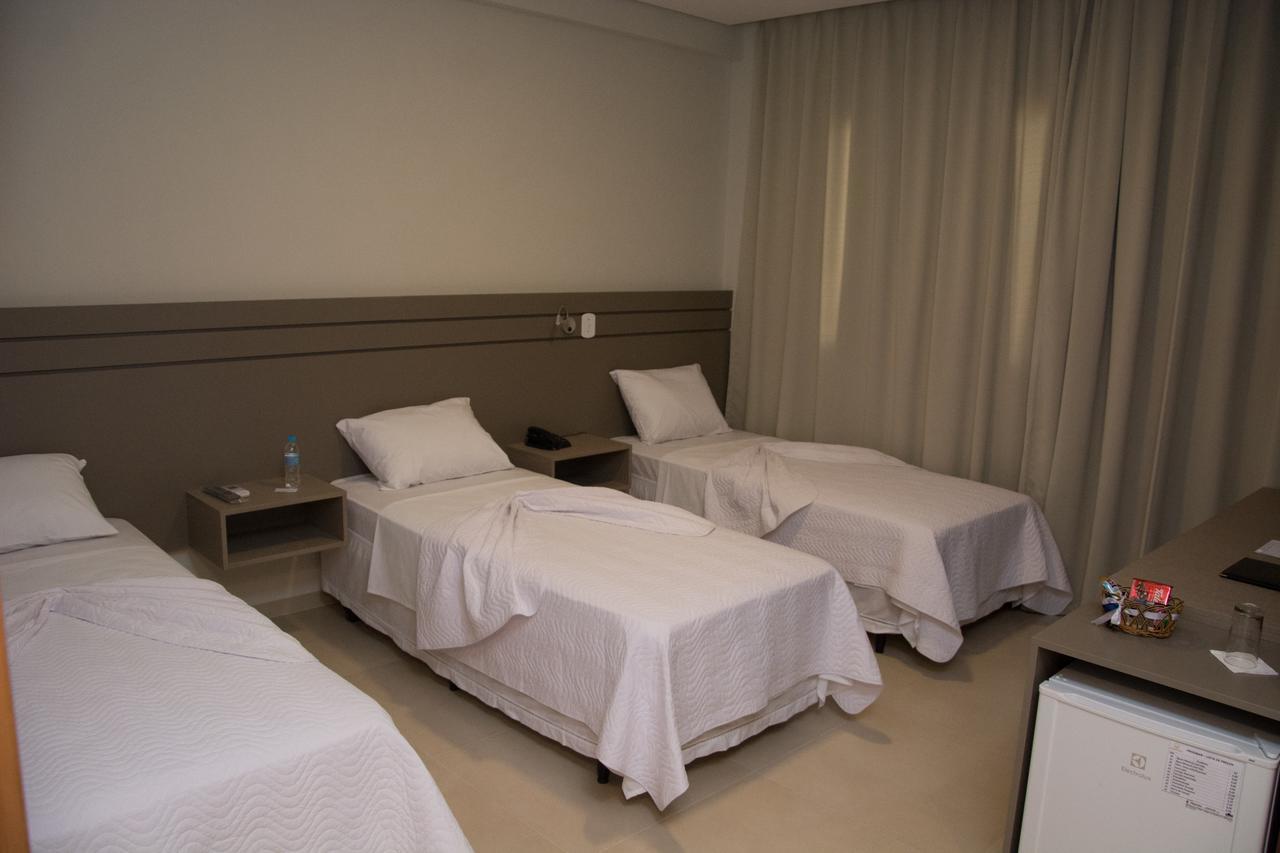 Pak Suites Hotel ルイス・エドゥアルド・マガリャンイス エクステリア 写真