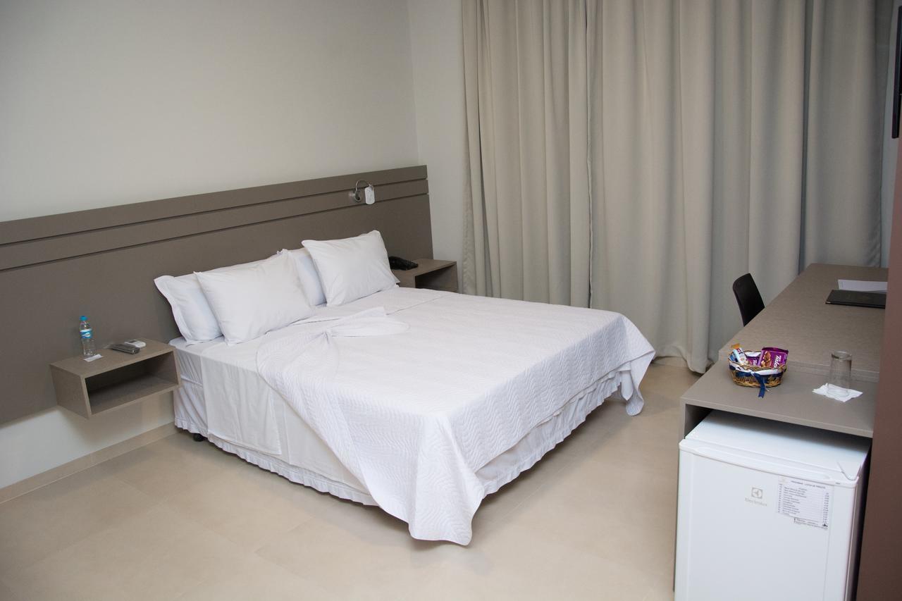 Pak Suites Hotel ルイス・エドゥアルド・マガリャンイス エクステリア 写真